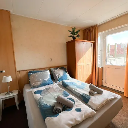 Vakantiewoning Met Dakterras - 150m شقة إغموند آن زي