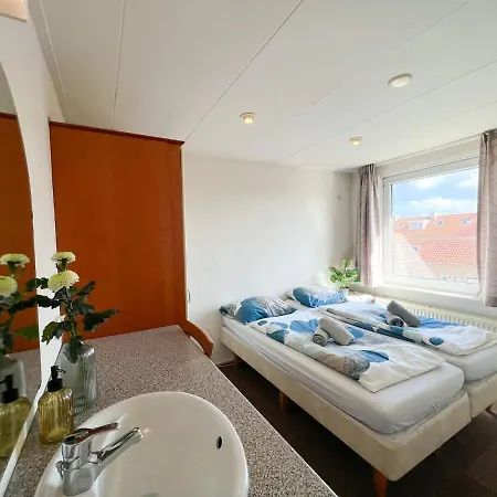 Vakantiewoning Met Dakterras - 150m إغموند آن زي