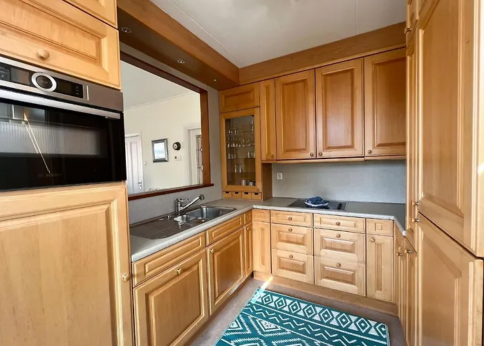 Vakantiewoning Met Dakterras - 150m إغموند آن زي